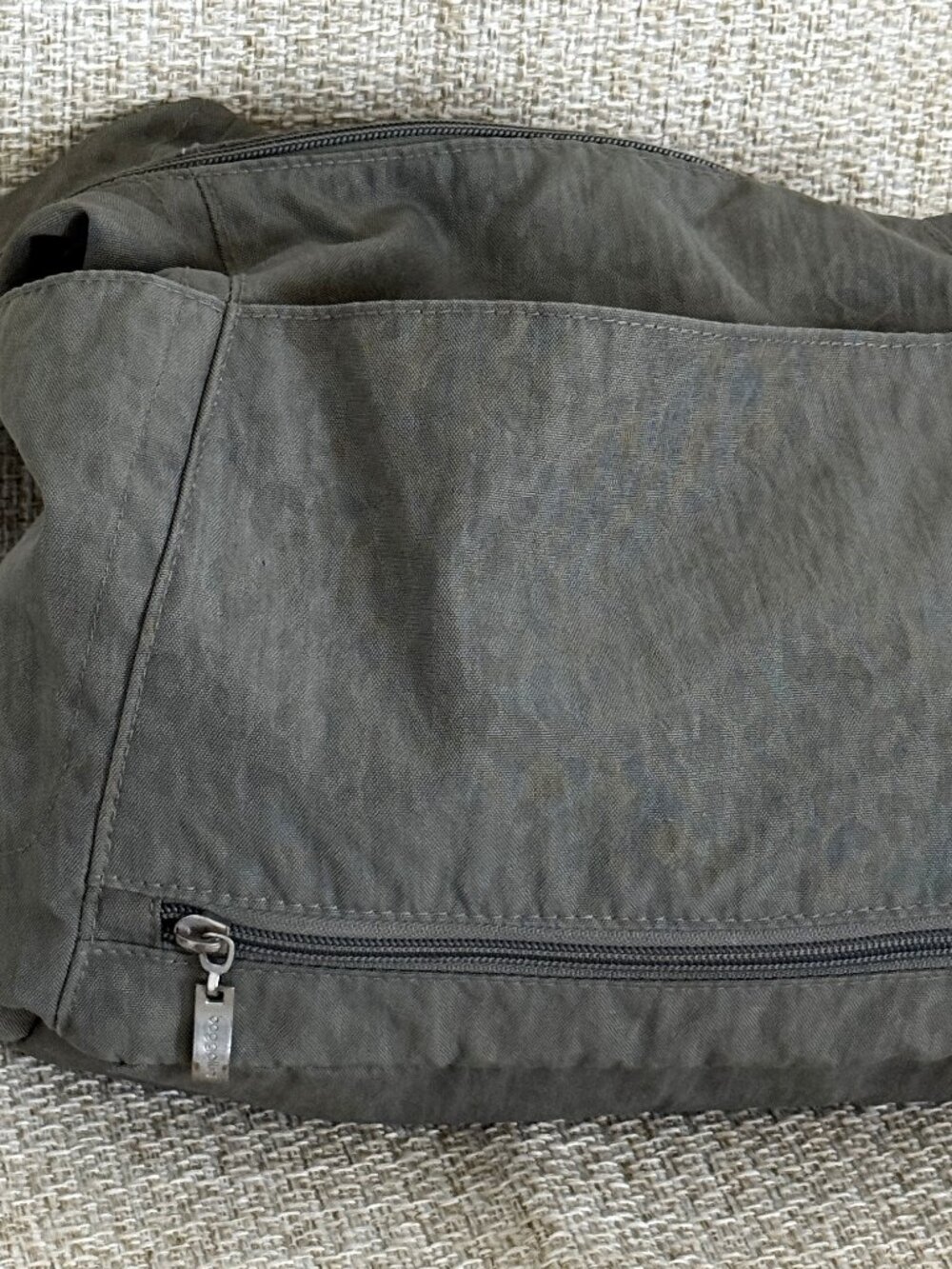 Baggalini Shoulder Bag Gray Canvas - Picture 8 of 8